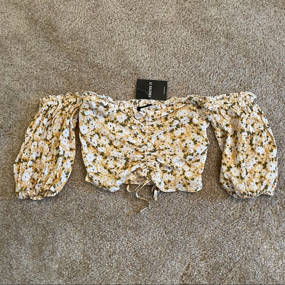 Forever 21 off shoulder floral top size S